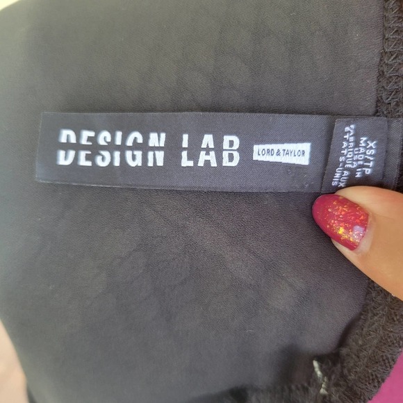 Design Lab Lord & Taylor Split Back Lightweight Layered Shirt Tail Sweater sz XS - Picture 5 of 8